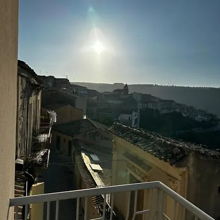 Terrazza Torrenuova Ibla Oda ve Kahvaltı 3*