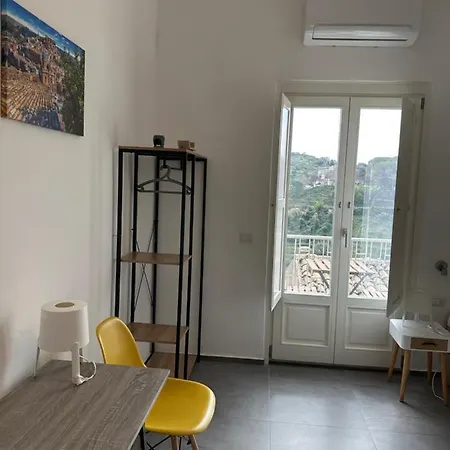 Terrazza Torrenuova Ibla Oda ve Kahvaltı 3*